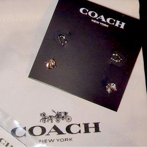 New coach 2 pair earrings never worn comes with dust bag